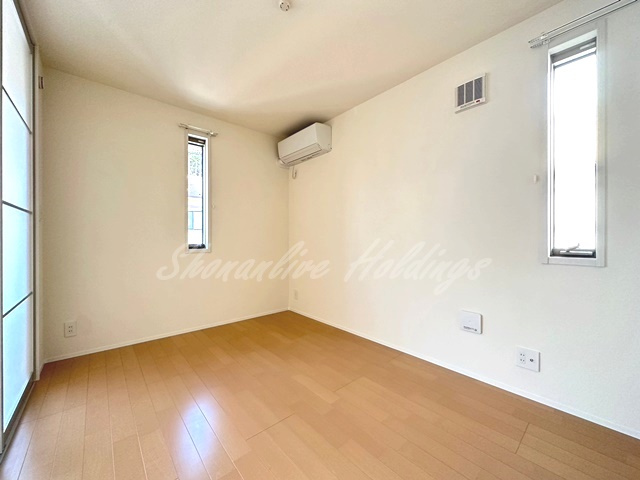 鎌倉市岩瀬のアパートの寝室