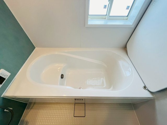 ★★恩納村安冨祖-①号棟の浴室|お風呂で日々の疲れを落としましょう