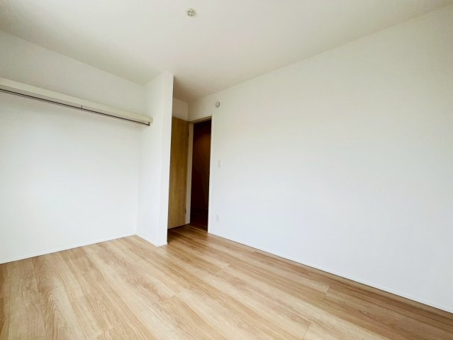 ★★恩納村安冨祖-①号棟の洋室|コンパクトで使いやすい洋室です