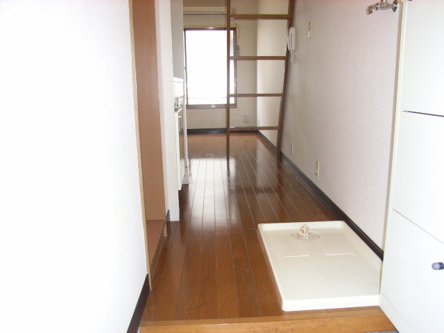 サント・ビラージ・ショウの内装