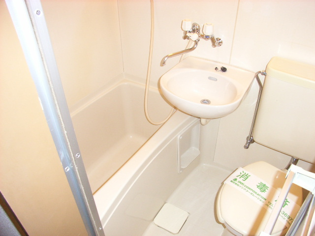 サント・ビラージ・ショウの浴室