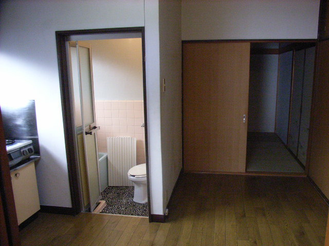 コーポコトブキの玄関