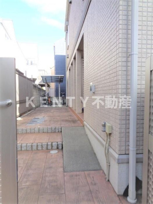 【その他共用部分】 | コンフォール大田中央 | 共用廊下・駐輪場