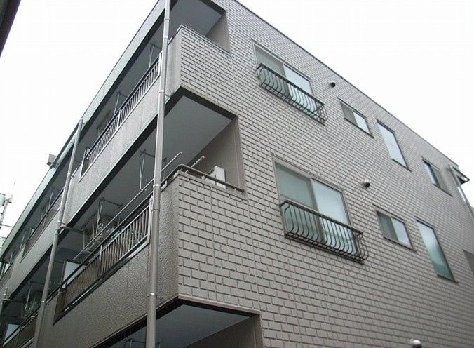 クリエイトの外観