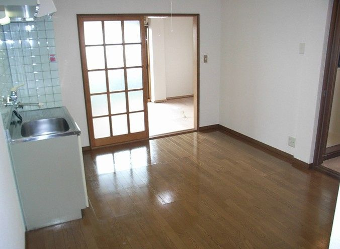 クリエイトの居間・リビング