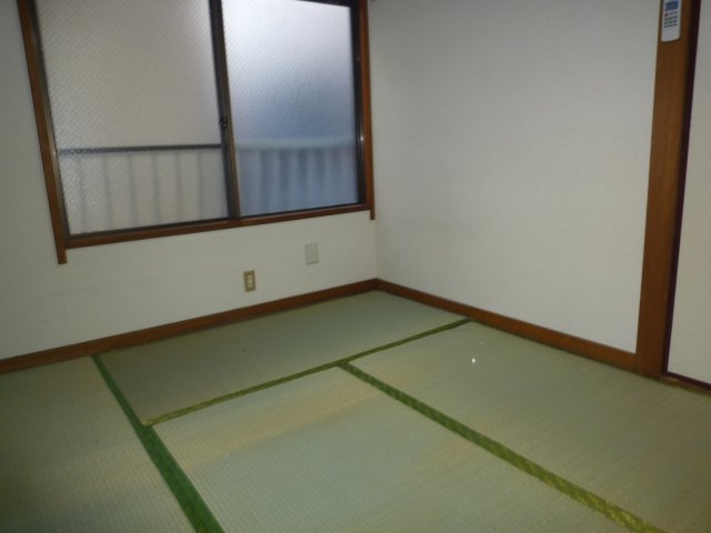 インハーバーフタバの寝室