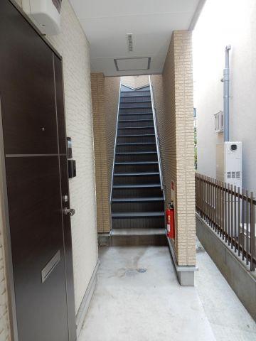 Lavish高円寺（ラビッシュ高円寺）のその他共用部分|共用階段☆