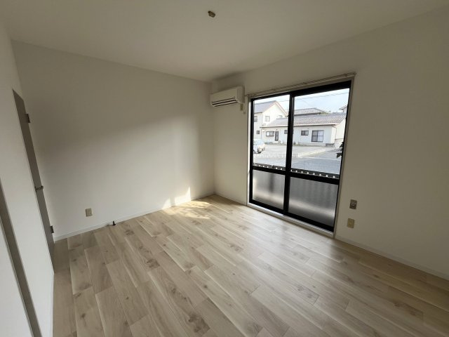 エステイト美の浜Ｂの洋室