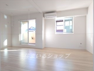 広島市安佐北区深川１丁目のアパートの居間・リビング|エアコン付き
