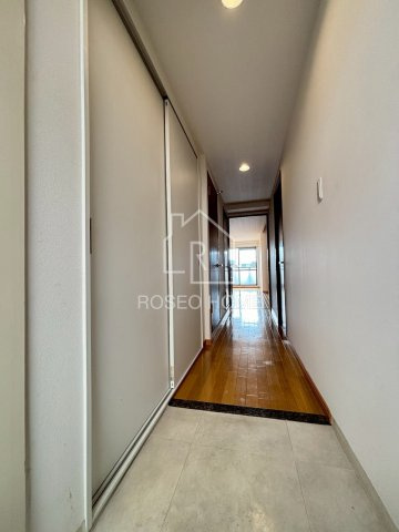 ウエスト江戸堀の玄関|同マンション別部屋：参考写真