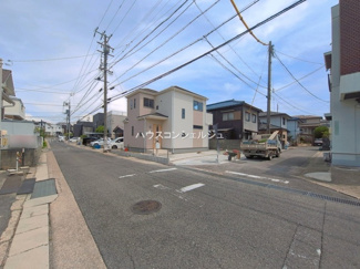 【前面道路含む現地写真】