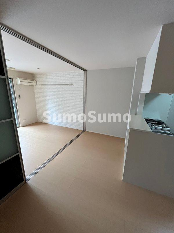 ヴィラ・デュオA棟の居間・リビング|使いやすい居間です