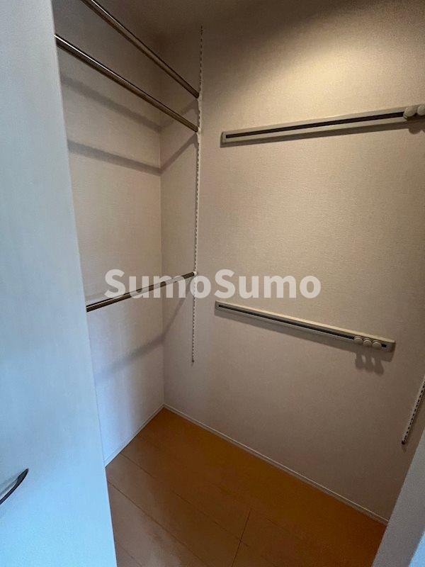 ヴィラ・デュオA棟の収納|こまごまとしたものを収納できそうですね