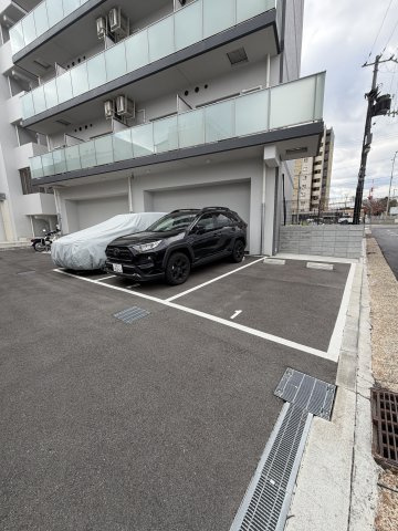 LIVIAZ KOBE LaMerの駐車場