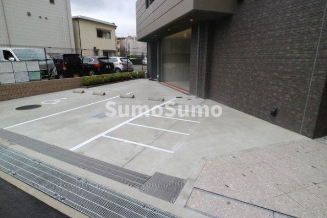 エトワール尼崎（長洲本通1丁目）の駐車場|駐車場に車を止められます