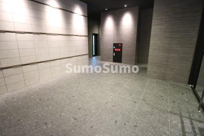 エトワール尼崎（長洲本通1丁目）のエントランス|建物の内部です