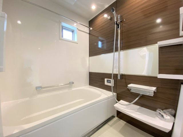 【浴室】 | 西区野方４丁目　中古一戸建☆仲介手数料無料☆