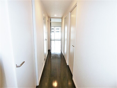 【その他】 | アウルステージ問屋町 | 廊下（リビング方向）　※2023年12月撮影