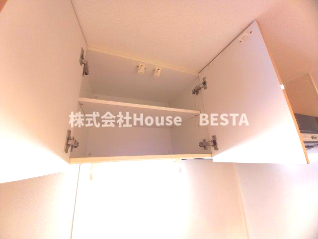 エステムコート神戸ハーバーランド前Ⅳベイライトのキッチン