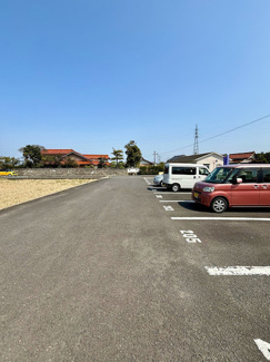 【駐車場】