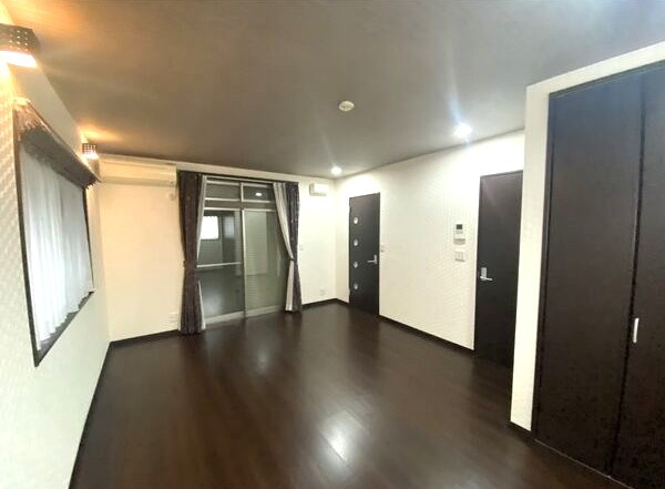 東区大幸一丁目戸建の寝室