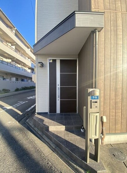 東区大幸一丁目戸建のエントランス
