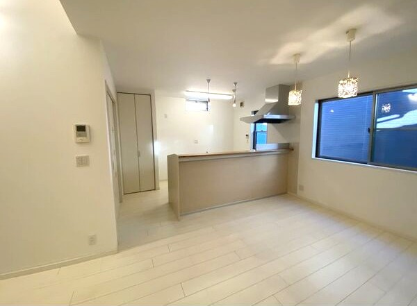 東区大幸一丁目戸建の居間・リビング