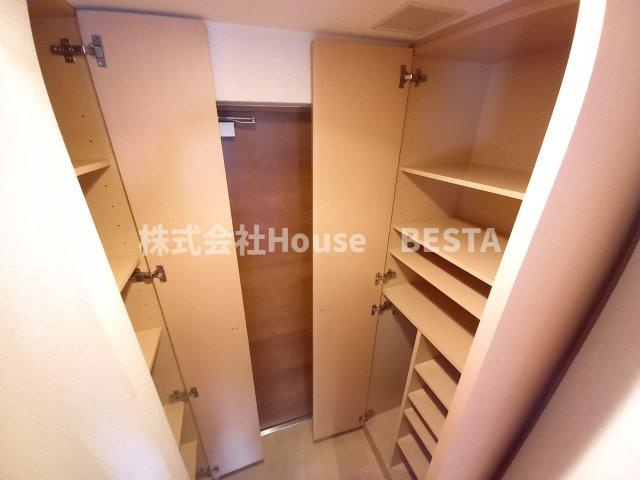 エステムコート神戸ハーバーランド前Ⅳベイライトの収納