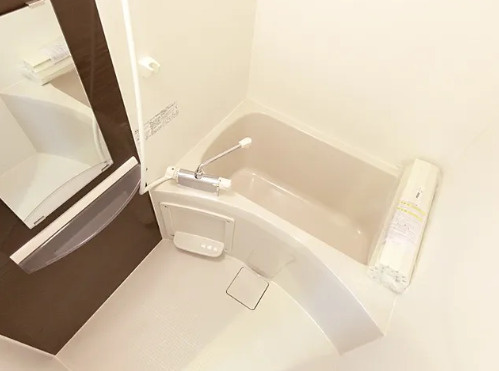 摂津市東正雀　一棟収益マンションの浴室