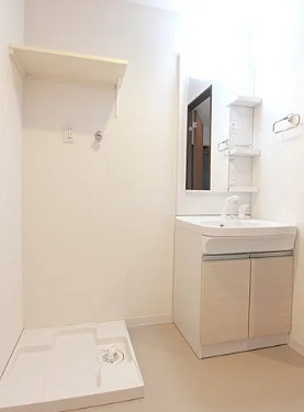 摂津市東正雀　一棟収益マンションの独立洗面台