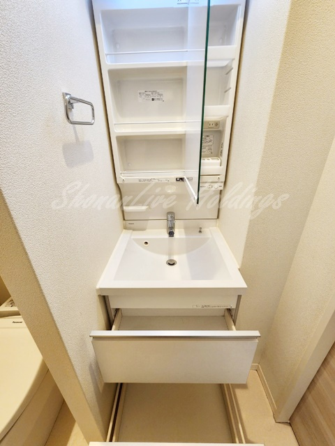 藤沢市辻堂元町３丁目の賃貸マンションの洗面所|同施工物件