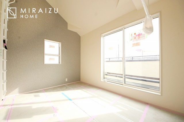 【洋室】 | 平日・休日問わず、いつでもご見学が出来ます♪☆実際に見て、触れて感じる安心のお住まい探しを体験して下さい♪☆物件情報だけでなく、地域の特色などなどエリア情報もお伝え出来たら嬉しいです♪