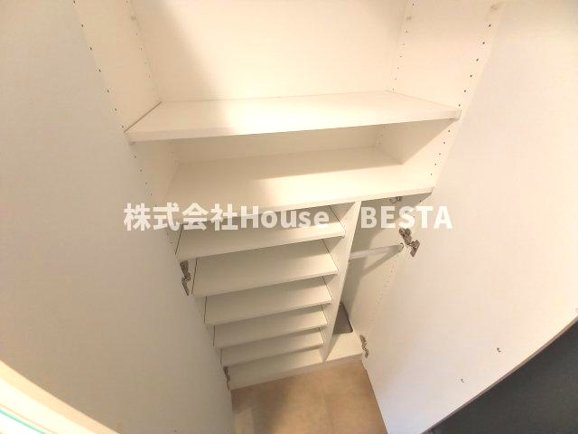 エスプレイス神戸ハーバーウエストの収納