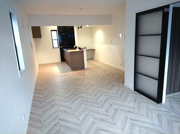 べリアス本山の居間・リビング