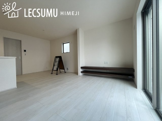 太子町東南3期/新築戸建の居間・リビング