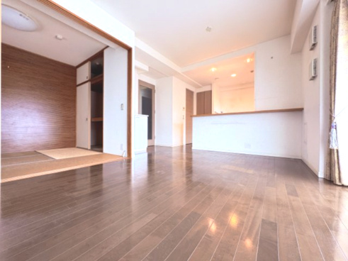 ファスタージュ垂水五色山サーモスの居間・リビング|LDK