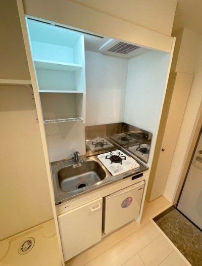 足立区千住中居町のアパートのキッチン