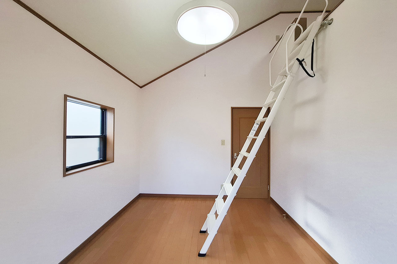 貝塚市窪田の子供部屋|洋室2