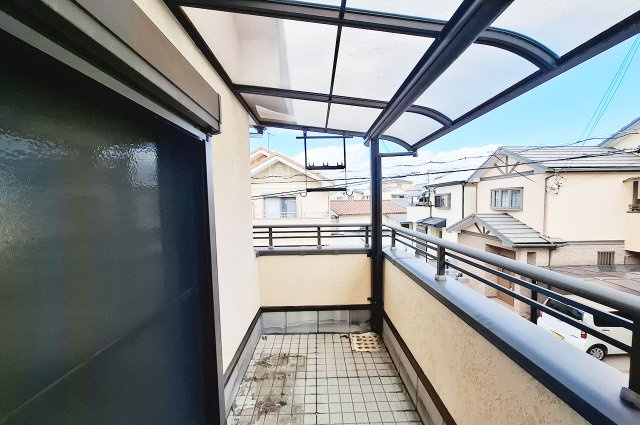 貝塚市窪田のバルコニー|バルコニー：洋室1側