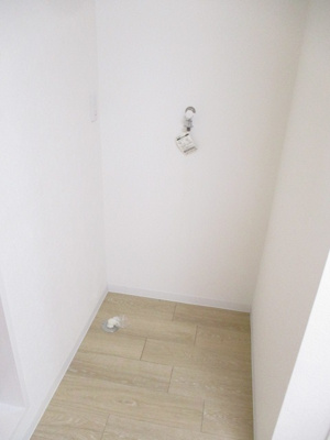 【設備】 | グリーンハイツ佐野 | 洗濯機置場