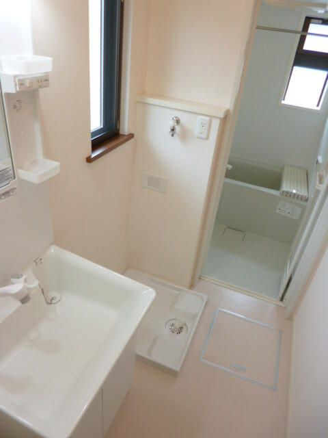 コンフェクセルの洗面所