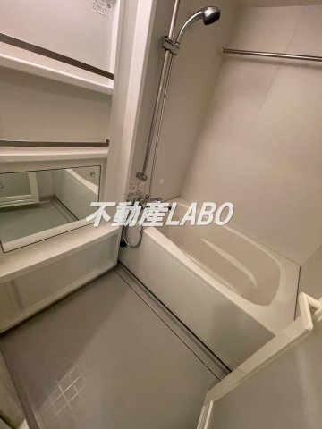 アプリーレ南堀江の浴室