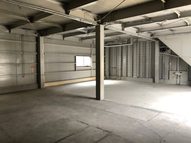 飾磨区三宅２丁目倉庫付事務所の内装