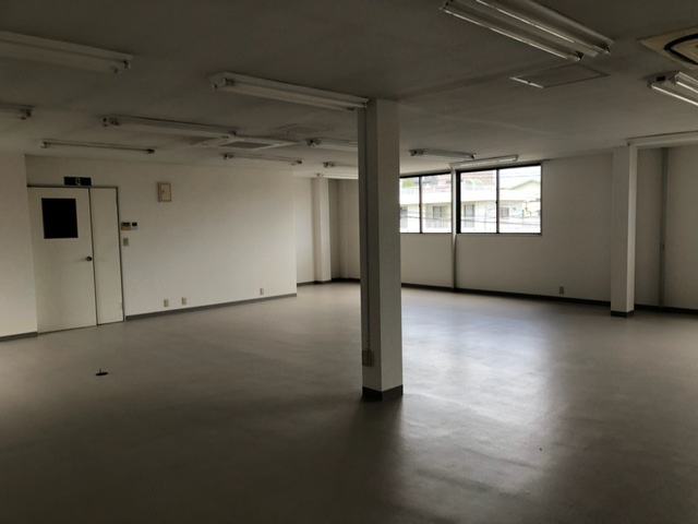 飾磨区三宅２丁目倉庫付事務所の内装