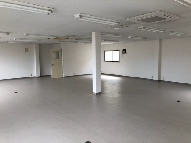 飾磨区三宅２丁目倉庫付事務所の内装