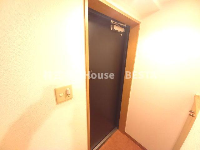 エステムコート神戸県庁前Ⅱの玄関