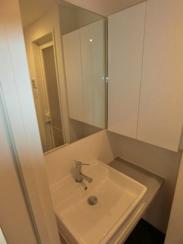 プライマル笹塚の独立洗面台