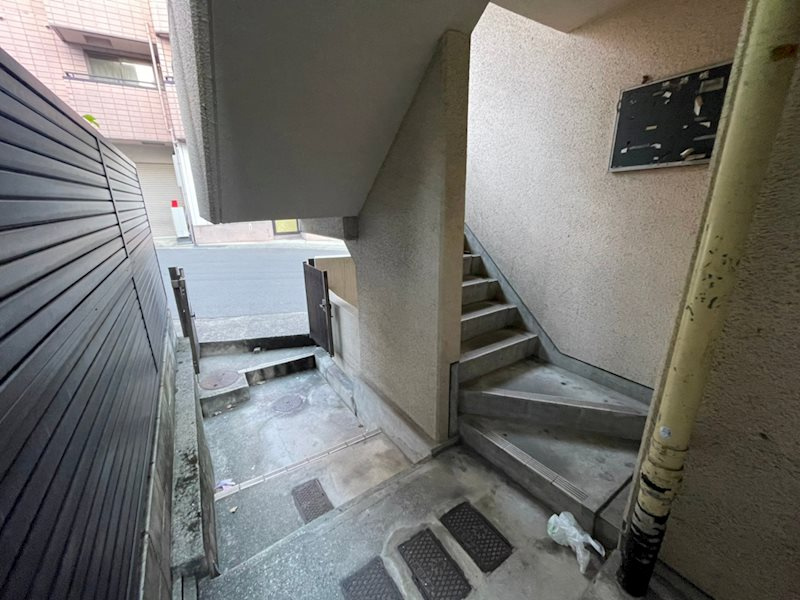 永手コスモハイツのエントランス