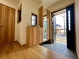 【玄関】 | 戸建　西長戸町