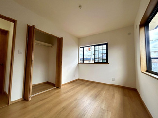 【洋室】 | 戸建　西長戸町